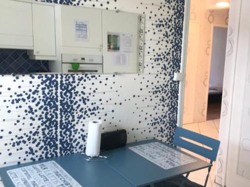 Appartement charmant au centre-ville de Biscarrosse - FR-1-877-14 - image 4