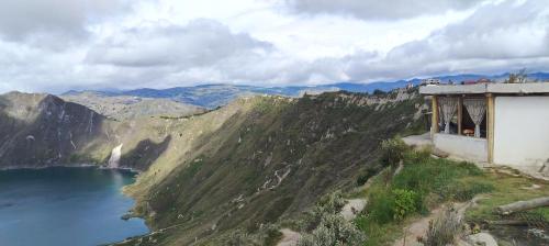 Urku Ñan Quilotoa
