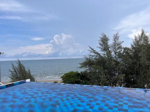 Mae Phim beach in Ko Man Klang