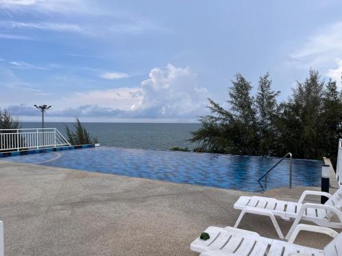 Mae Phim beach in Ko Man Klang