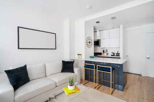 1597 New York Apt - image 10