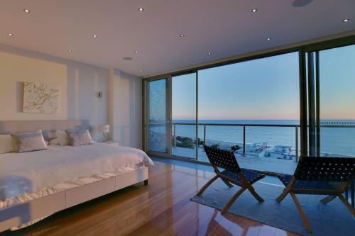 Spectacular Panoramic Oceanview House in Seacliff in Seacliff