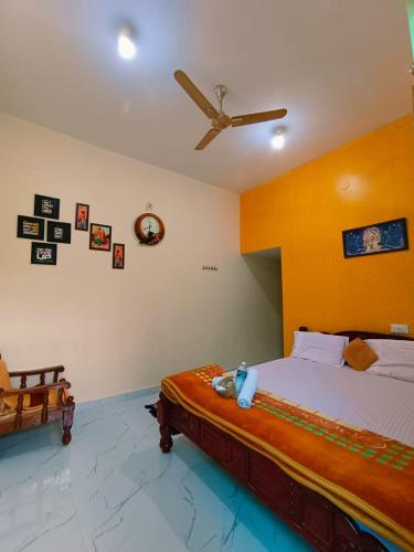 Veeru Homestay in Hospet