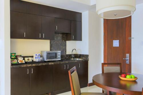 Holiday Inn & Suites Makati by IHG, Manila (fotografie 7)
