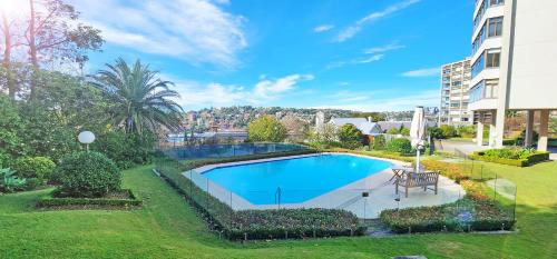 Exterior view, Beautiful harbour views, stylish apartment in Darling Point