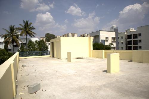Modern 5BR Villa near BLR Airport Work & Relax near Ghati Subramanya Temple
