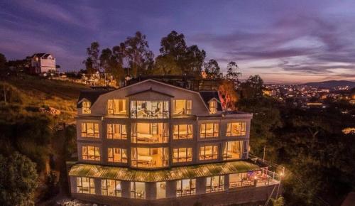 STARVIEW VILLA - Dalat