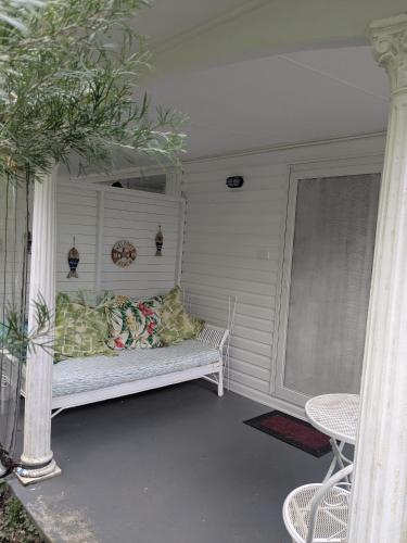 Coastal Grevillea Studio Retreat in Central Coast