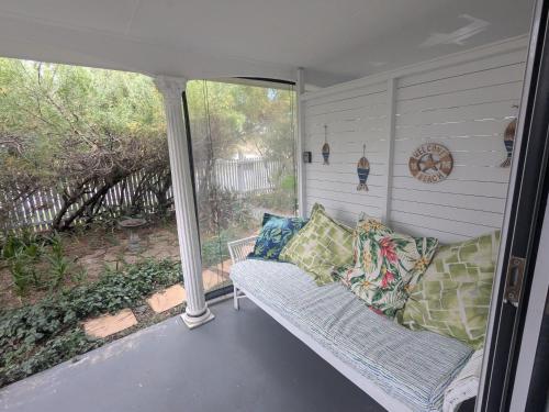 Coastal Grevillea Studio Retreat in Central Coast