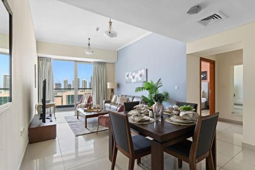 Frank Porter - Ocean Heights, Dubai Marina 5