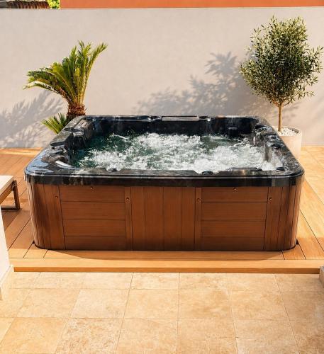 Vila Meditteran-Jacuzzi&Forest Retreat