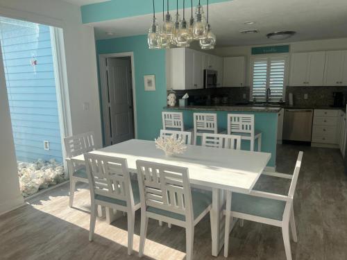 Bimini Paradise Found in Alice Town