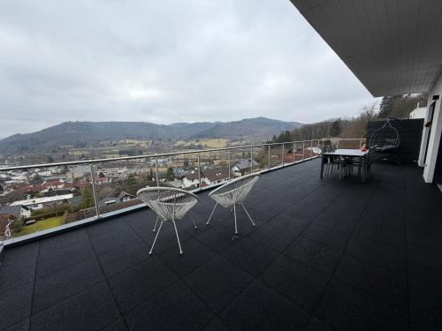 Terraza/balcón, Exklusives Penthouse mit Sonnenterrasse in Biedenkopf