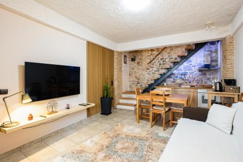 Limni Stone Apartments – khách sạn tại Rovies
