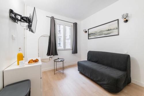 Studio sacre coeur metro anvers - Paris 9 -2P