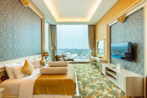 Grand Artos Hotel & Convention in Magelang