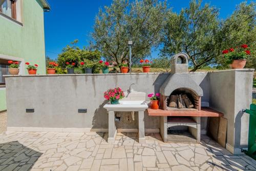 Iekārtas, Apartment in Croatia near Adriatic Coast in Sutivanac