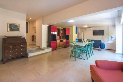 Elegant Urban Retreat in Psychiko 2 - image 12