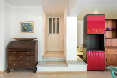 Elegant Urban Retreat in Psychiko 2 - image 3