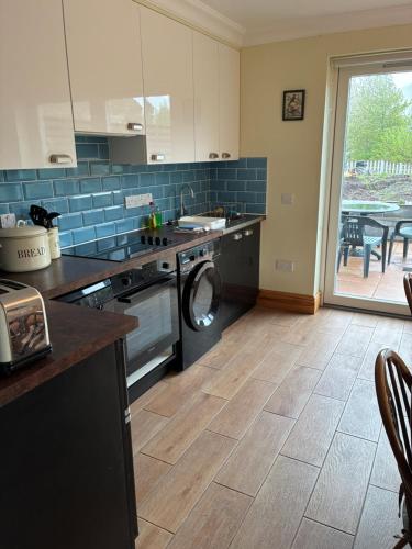 кухня, Maple House Apartment in Кірк Йєсолм