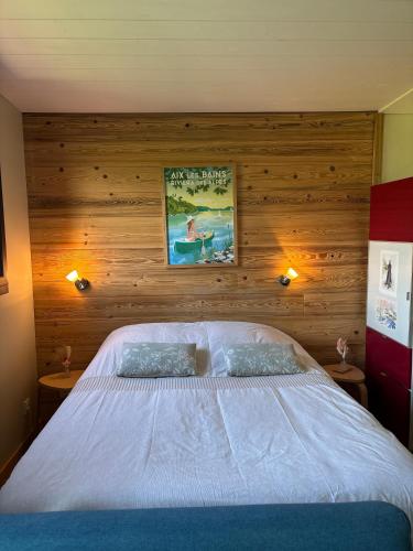 Orevard maisonnette au calme dans verdure