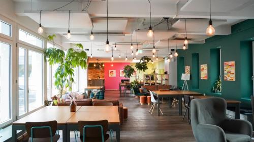 Hyve Hostel Basel in Базельський