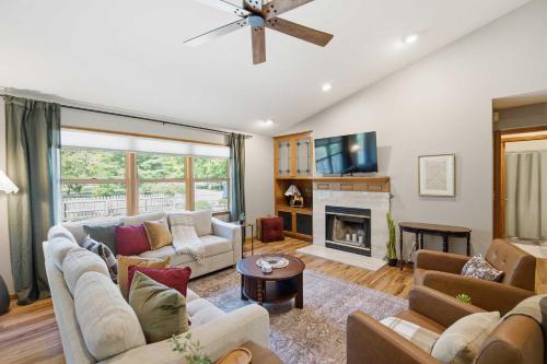 Loveland Luxury Getaway with Pool and Golf Course in Loveland