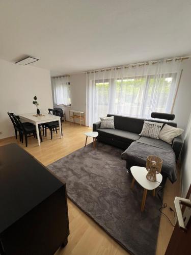 Istaba viesiem, Stuttgart and the surrounding area at your doorstep in Remseck am Neckar