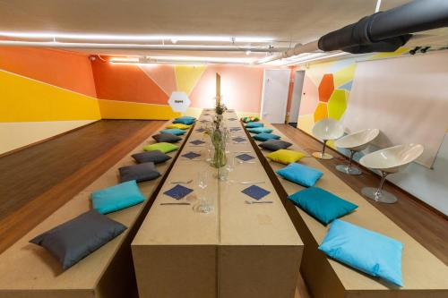 Hyve Hostel Basel in Базельський