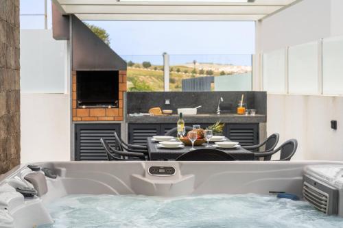 Quality Villa, Easy Distance To Beach|vila Diana - Porto Santo Island