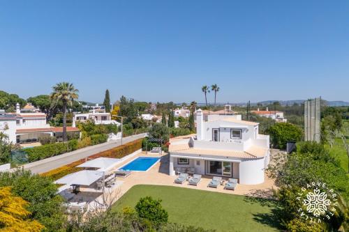 Villa Benjamin - Vale do Lobo – khách sạn tại Vale Do Lobo