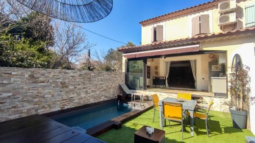 Maison Paillette à Saint Saturnin (Maison Paillette a Saint Saturnin) in Saint-Saturnin-les-Avignon
