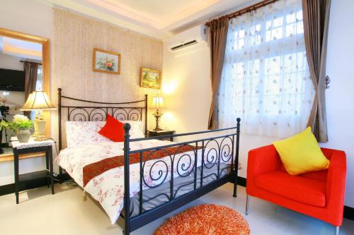 room detail thumbnail 0