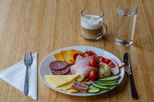 Food and beverages, Ypsilon - Pixel in Targu Secuiesc