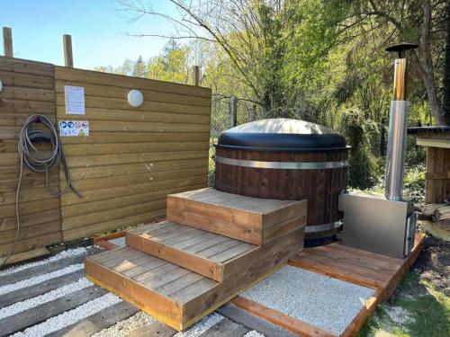 Nordika Lodge Bain Nordique - Parc Asterix 10 pers in Ponsenmaksence