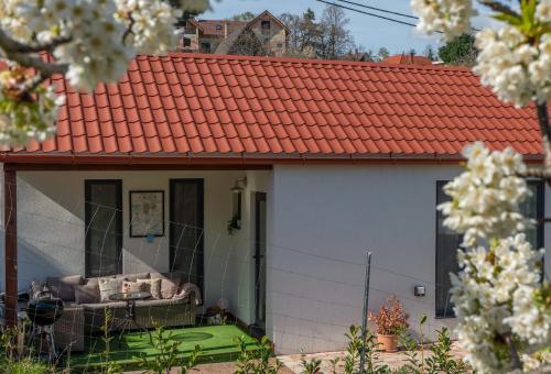Sukorose Jacuzzis Vendégház (Sukorose Jacuzzis Vendeghaz) in Sukoro