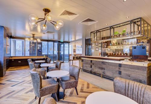 hub Earls Court - West Brompton - image 3