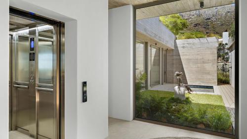 Amanzi - State-of-the-art luxury apartment - image 7