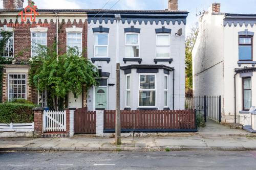 Supersized 6 bedroom Liverpool/Free parking/sleeps 12, Liverpool (zdjęcie 6)