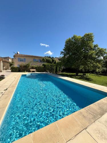 Liorelys in Provence Charming House with Pool - Location saisonnière - L'Isle-sur-la-Sorgue