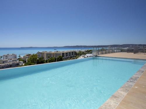 Apartment Seaside View-3 by Interhome