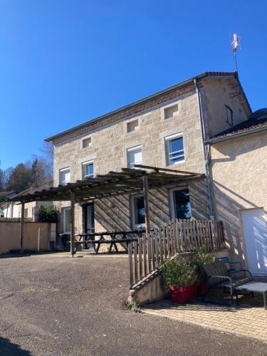 Le refuge des Noës (Le refuge des Noes) in Saint Nicolas Des Biefs