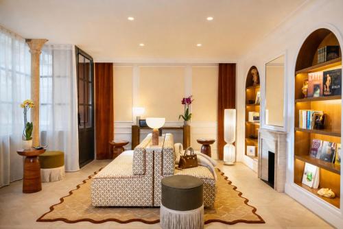 Almarine Eiffel Hotel & Spa by Malone