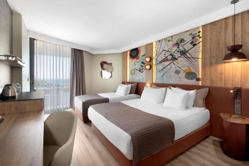 Best Western Plus Khan Hotel - Tap to explore photos
