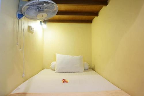 Shared room, mixed dormitory, 6 guests