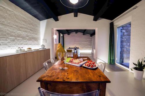 virtuve, Tenuta Silente Loft con idromassaggio privato in Poggio San Marcello
