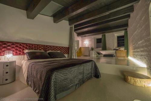 Tenuta Silente Loft con idromassaggio privato in Poggio San Marcello