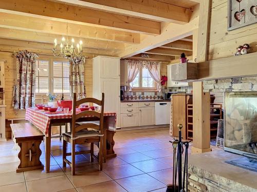 Kitchen, Chalet La Suisse Normande by Interhome in Les Diablerets