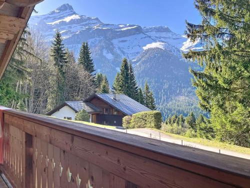 Balcony/terrace, Chalet La Suisse Normande by Interhome in Les Diablerets