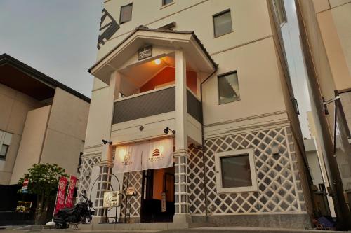 Exterior view, MATSUMOTO CASTLE hostel in Matsumoto